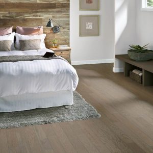 Bedroom laminate flooring | McCool's Flooring