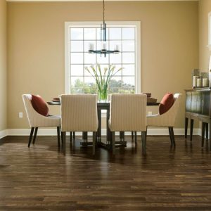 Dining room hardwood flooring | McCool's Flooring