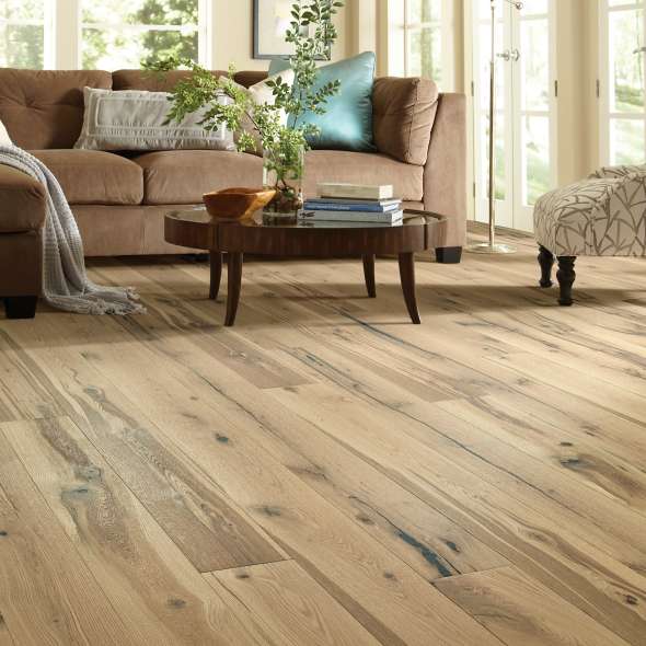 Living room hardwood flooring | McCools Flooring